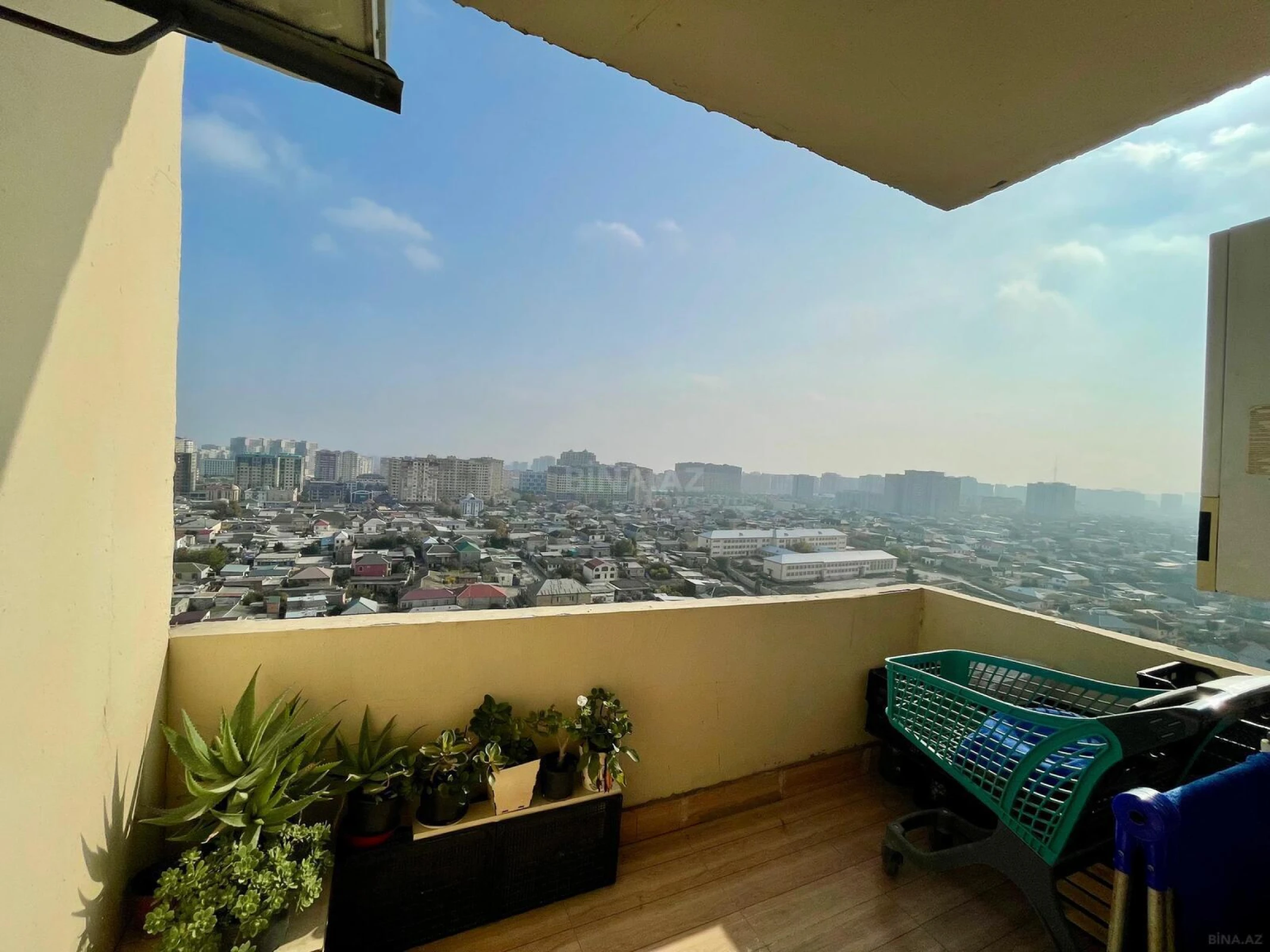 Satılır 3 otaqlı mənzil 120 m²