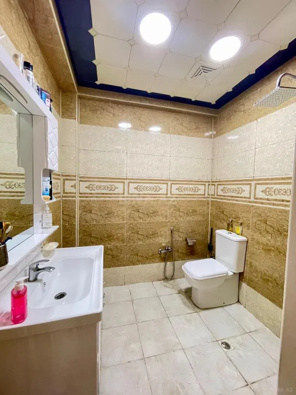 Satılır 3 otaqlı mənzil 120 m²