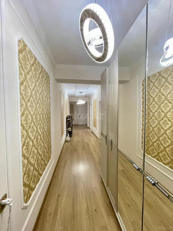 Satılır 3 otaqlı mənzil 120 m²