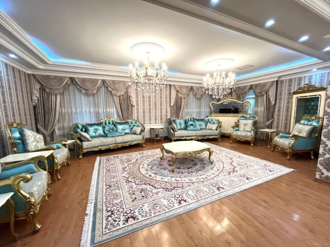 Satılır 5 otaqlı mənzil 535 m²