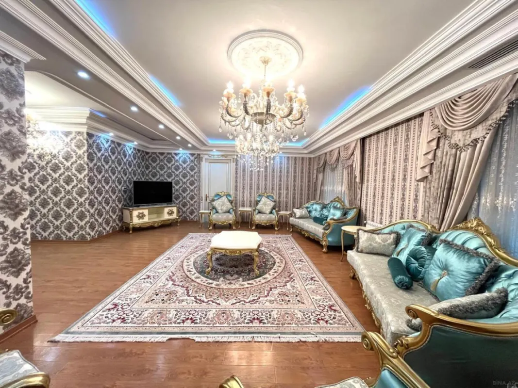 Satılır 5 otaqlı mənzil 535 m²