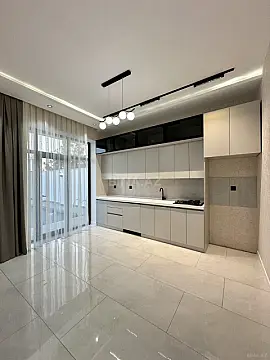 Satılır 4 otaqlı həyət evi 140 m²