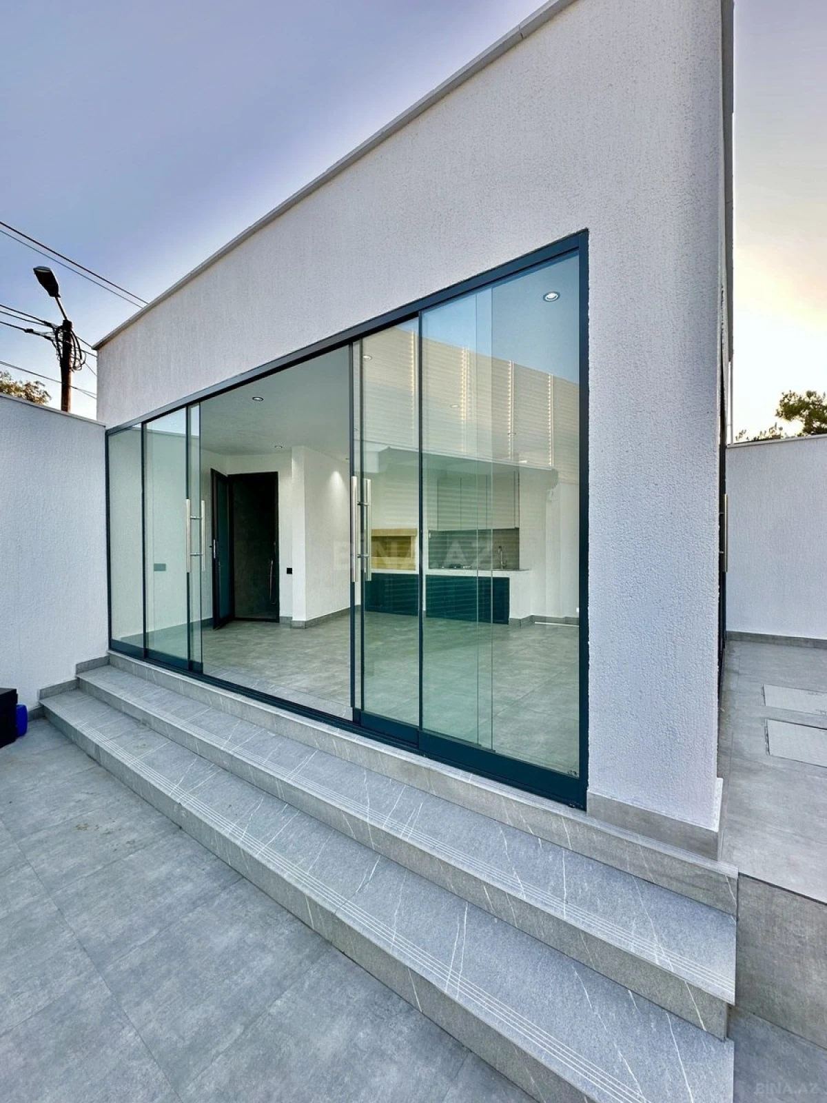 Satılır 4 otaqlı həyət evi 140 m²