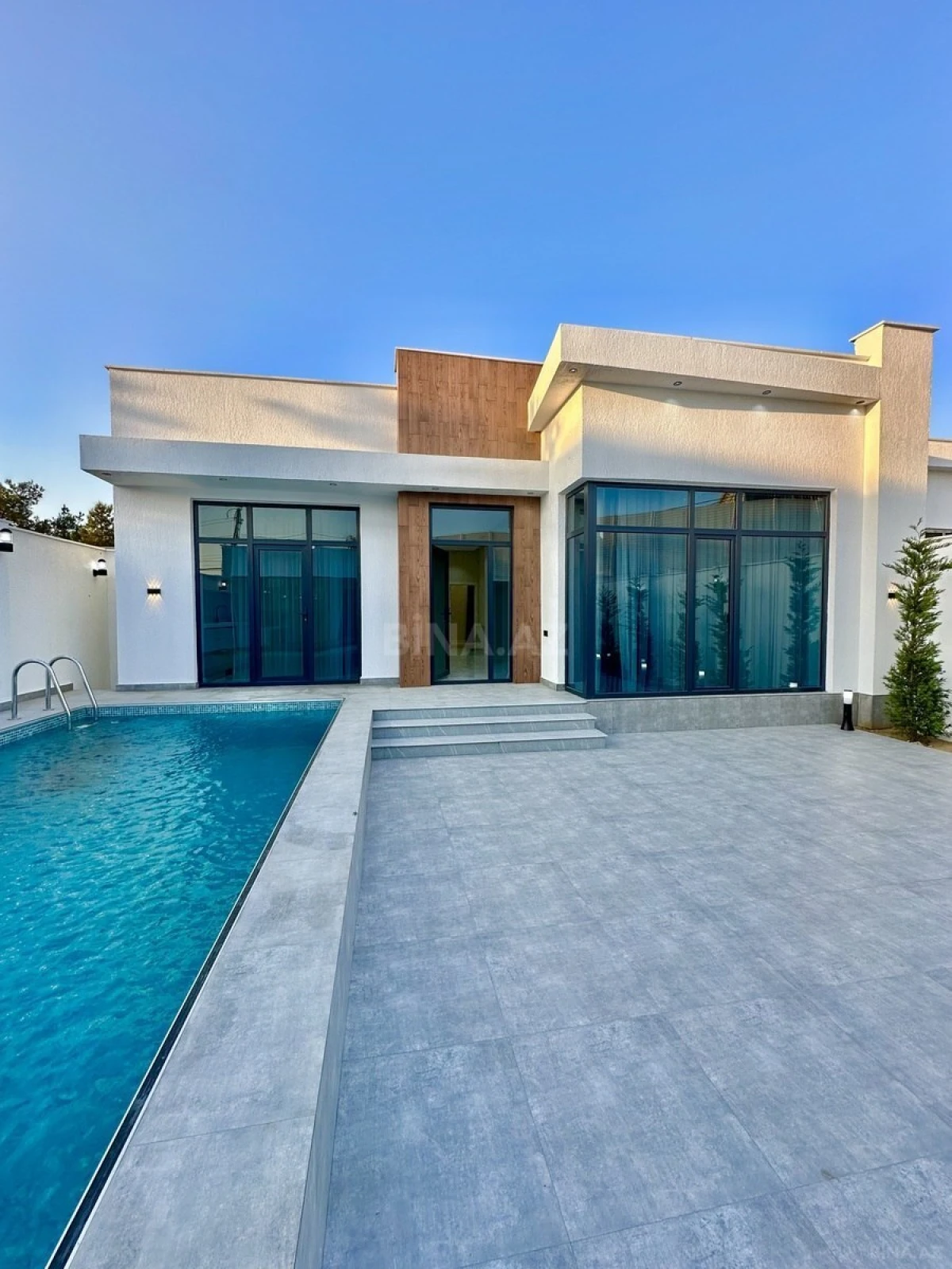 Satılır 4 otaqlı həyət evi 140 m²