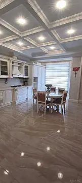 Satılır 4 otaqlı mənzil 295 m²