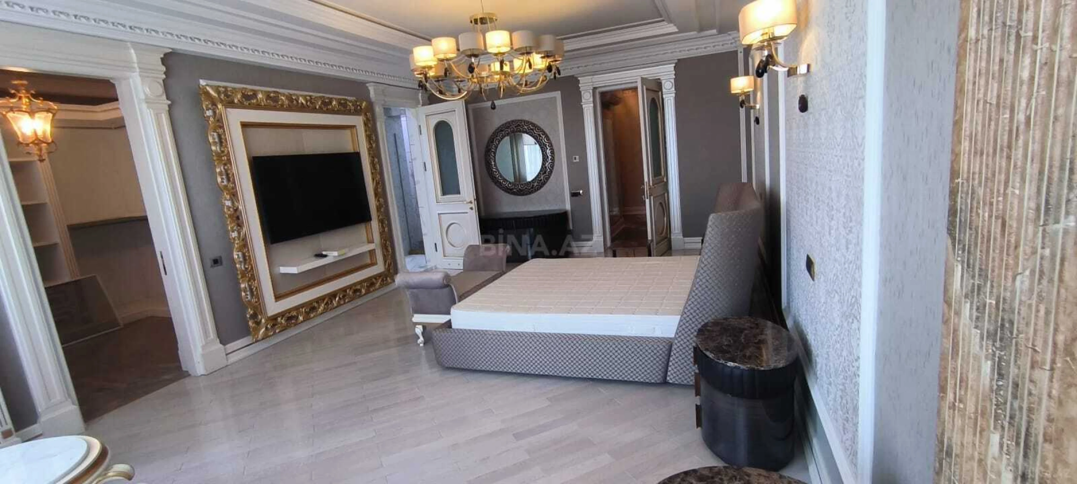 Satılır 5 otaqlı mənzil 400 m²