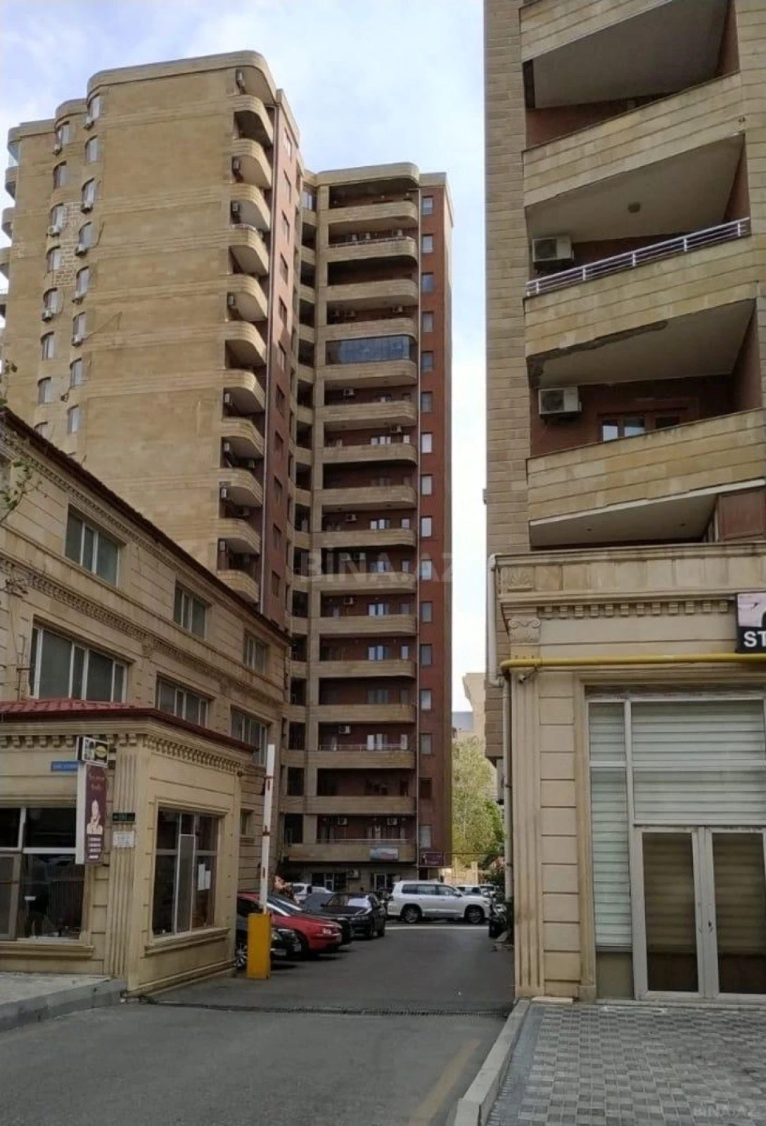 Kirayə verilir 4 otaqlı ofis 160 m²