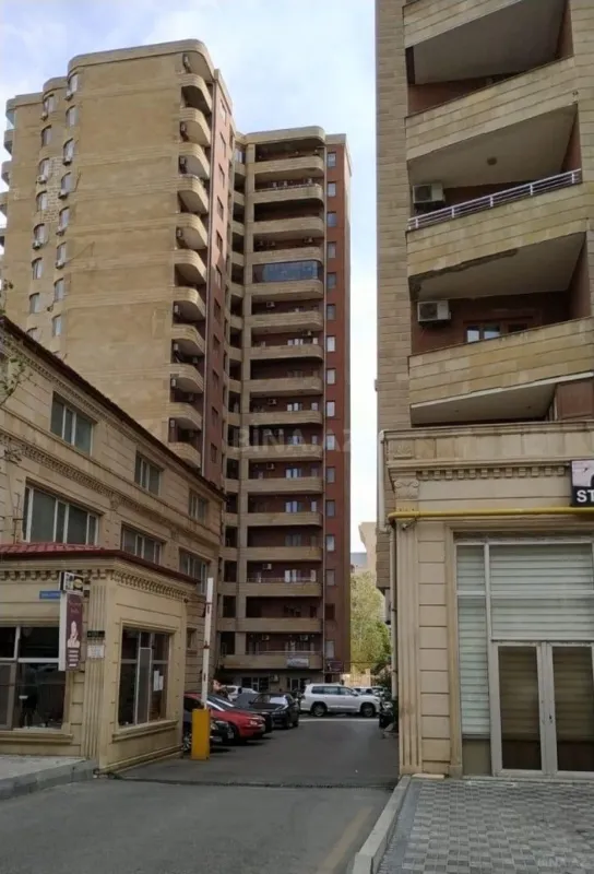 Kirayə verilir 4 otaqlı ofis 160 m²