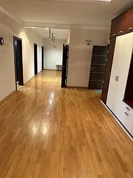 Kirayə verilir 4 otaqlı mənzil 230 m²