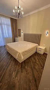 Kirayə verilir 2 otaqlı mənzil 90 m²