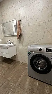 Kirayə verilir 2 otaqlı mənzil 90 m²
