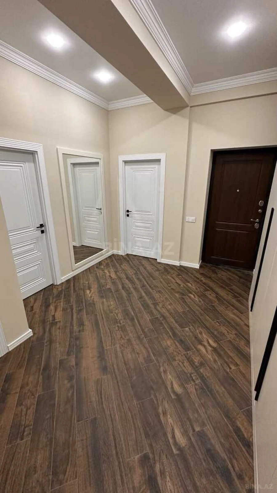 Kirayə verilir 2 otaqlı mənzil 90 m²