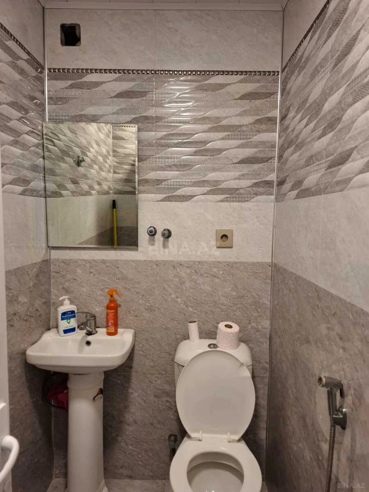 Kirayə verilir 3 otaqlı ofis 100 m²