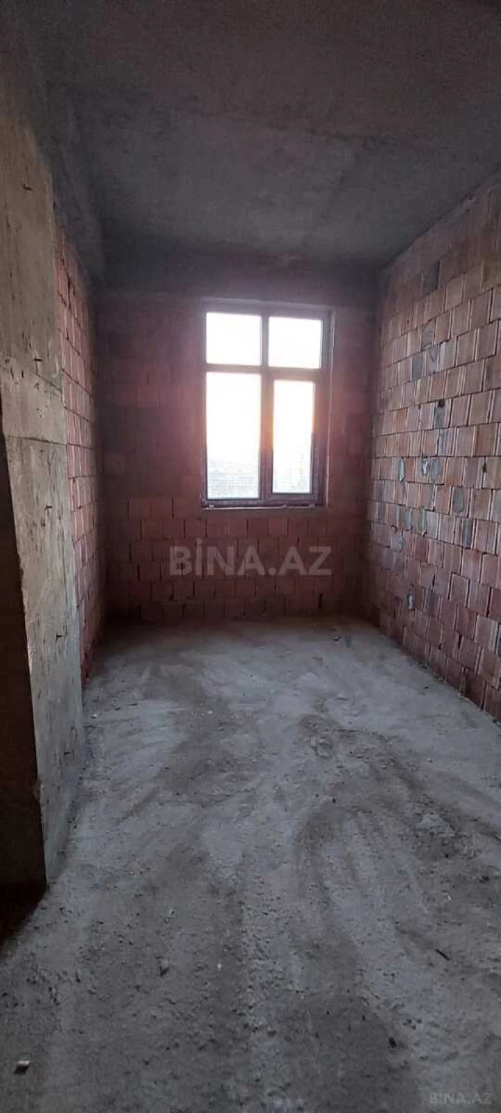 Satılır 3 otaqlı mənzil 120 m²