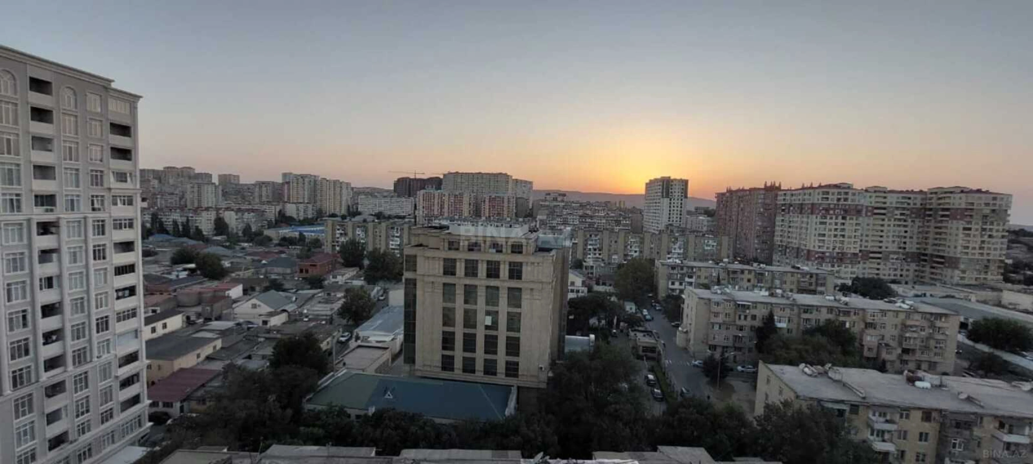Satılır 3 otaqlı mənzil 120 m²