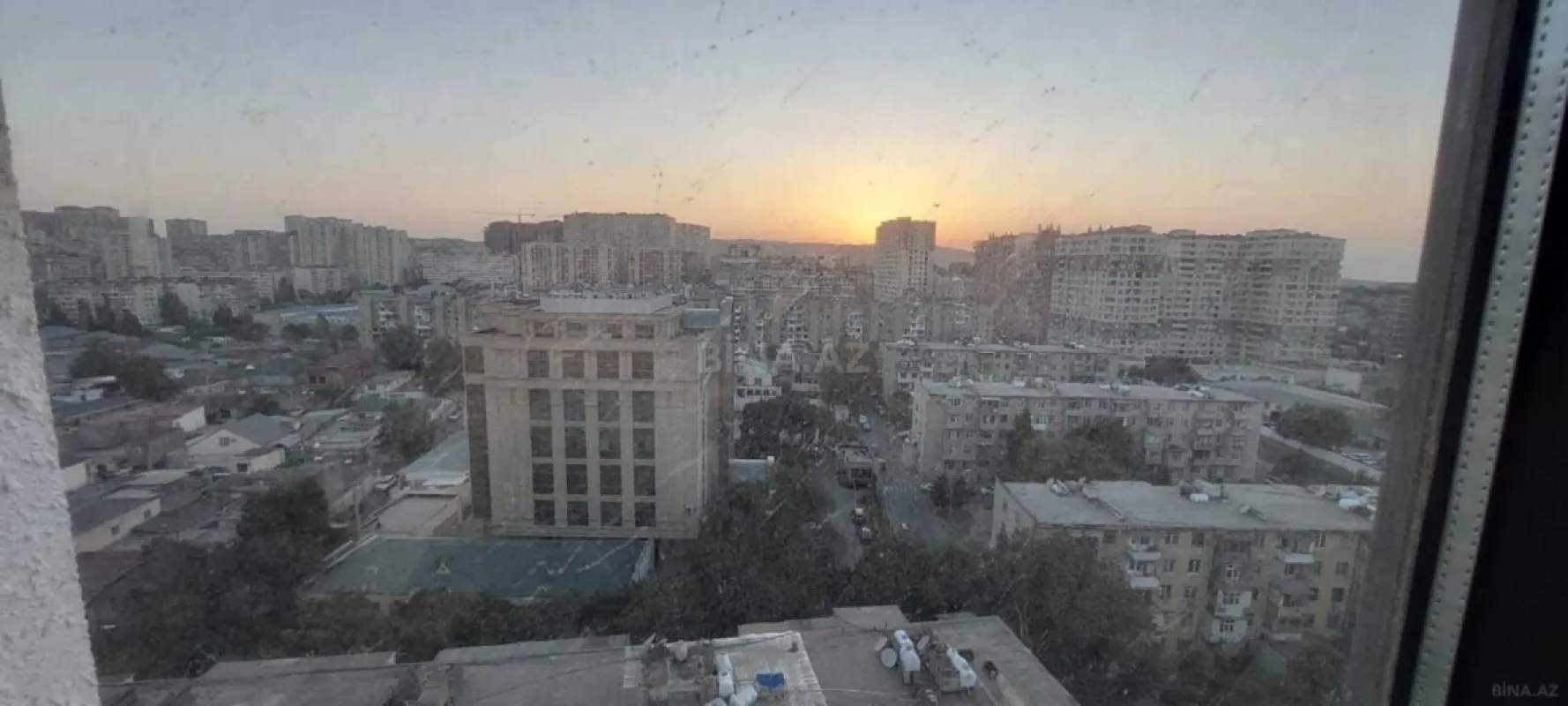 Satılır 3 otaqlı mənzil 120 m²