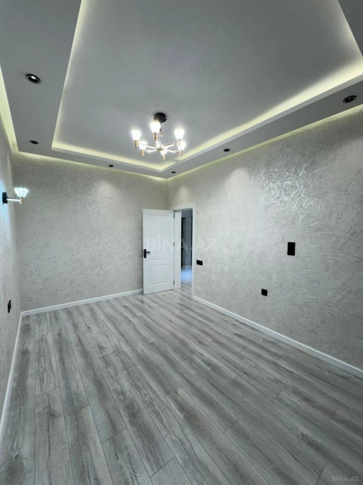Satılır 2 otaqlı mənzil 54 m²
