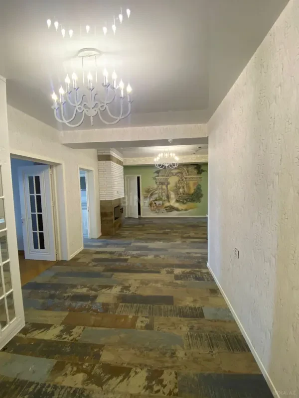 Kirayə verilir 3 otaqlı mənzil 160 m²