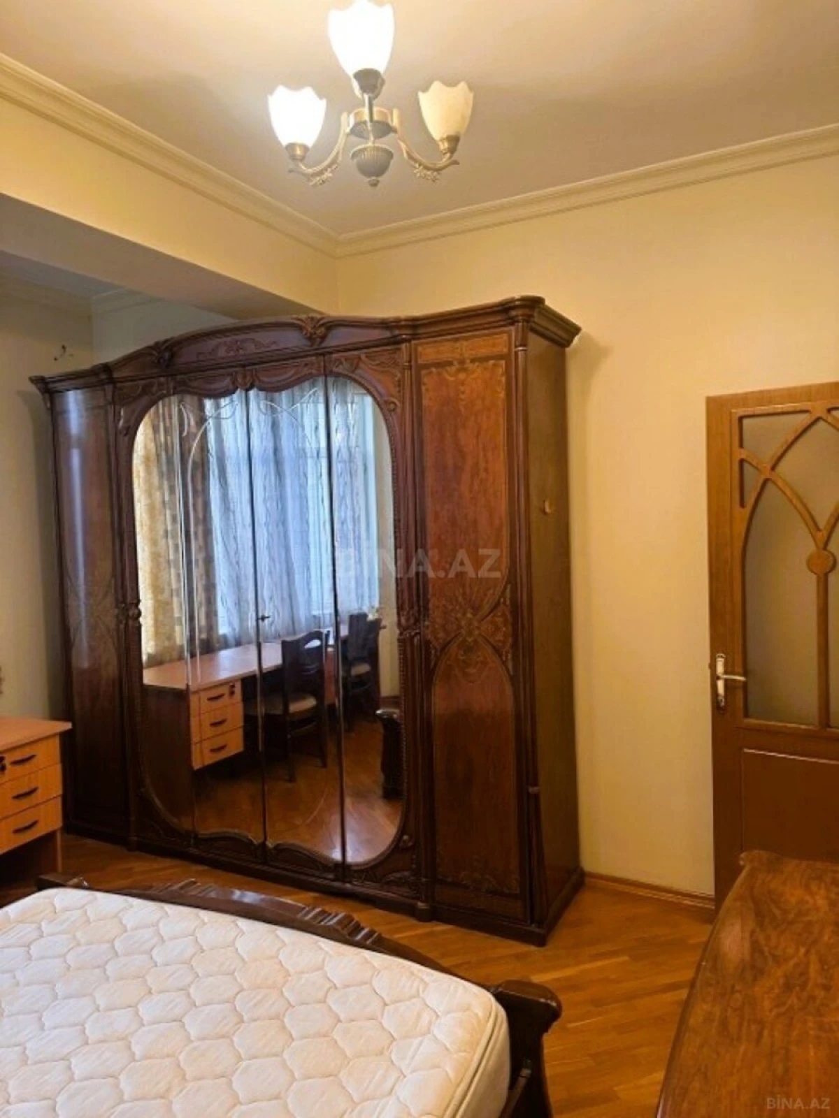 Satılır 3 otaqlı mənzil 100 m²
