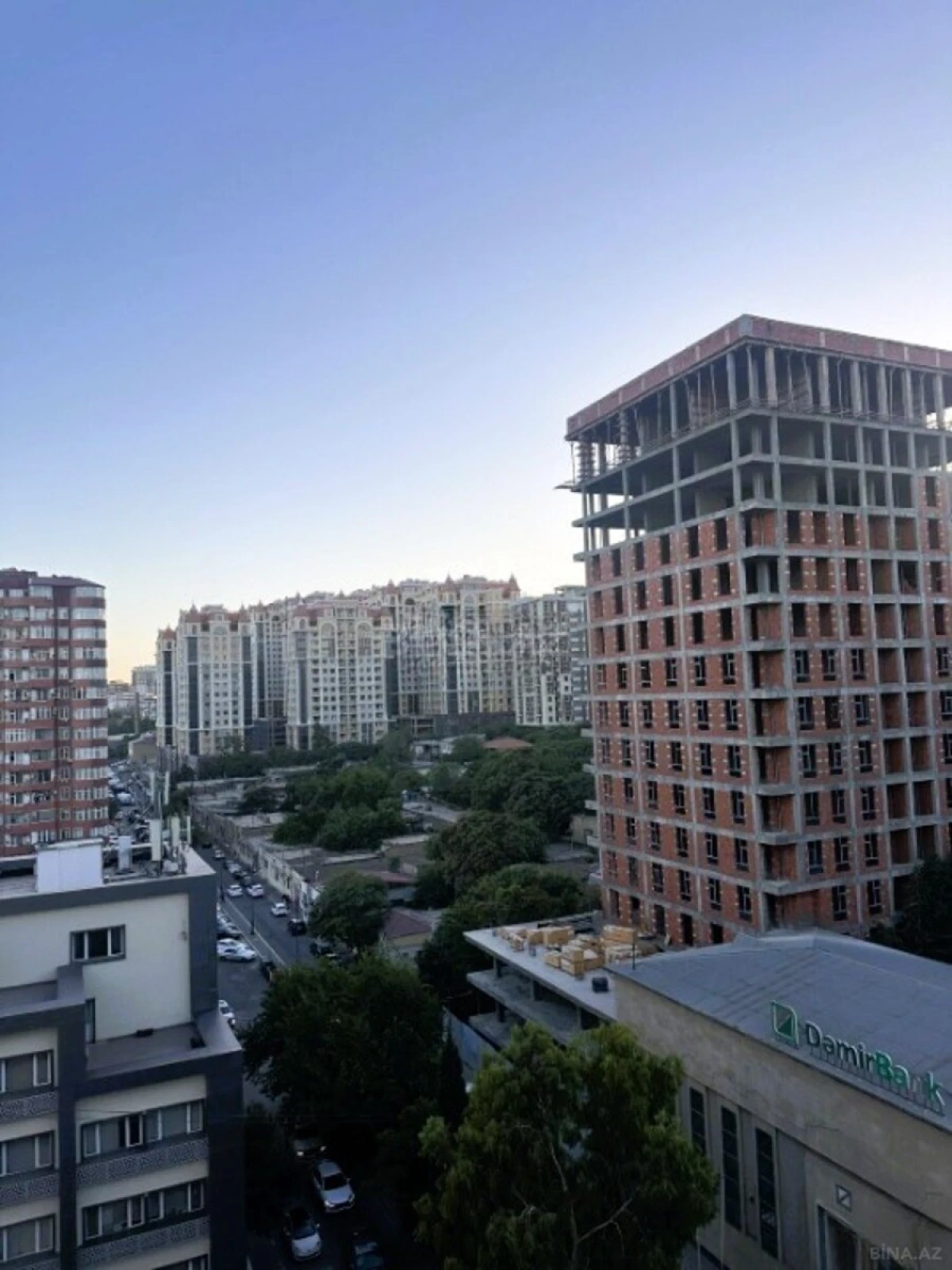 Satılır 3 otaqlı mənzil 100 m²