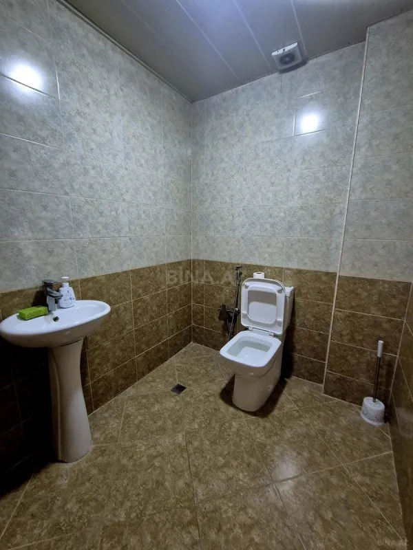 Kirayə verilir 4 otaqlı mənzil 130 m²