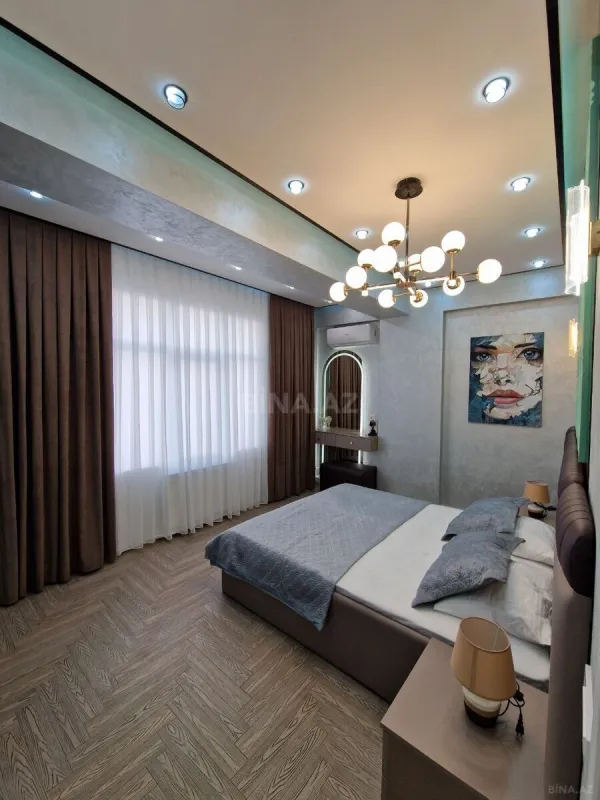Satılır 3 otaqlı mənzil 102 m²