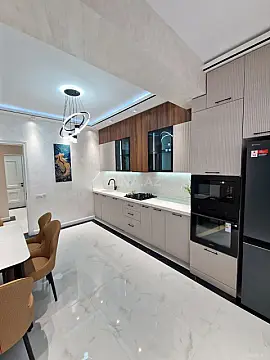 Satılır 3 otaqlı mənzil 102 m²