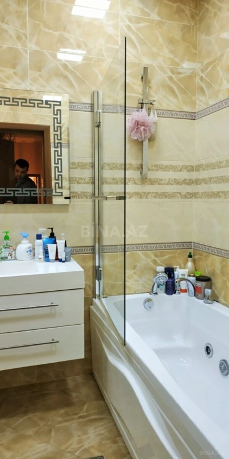 Kirayə verilir 3 otaqlı mənzil 110 m²