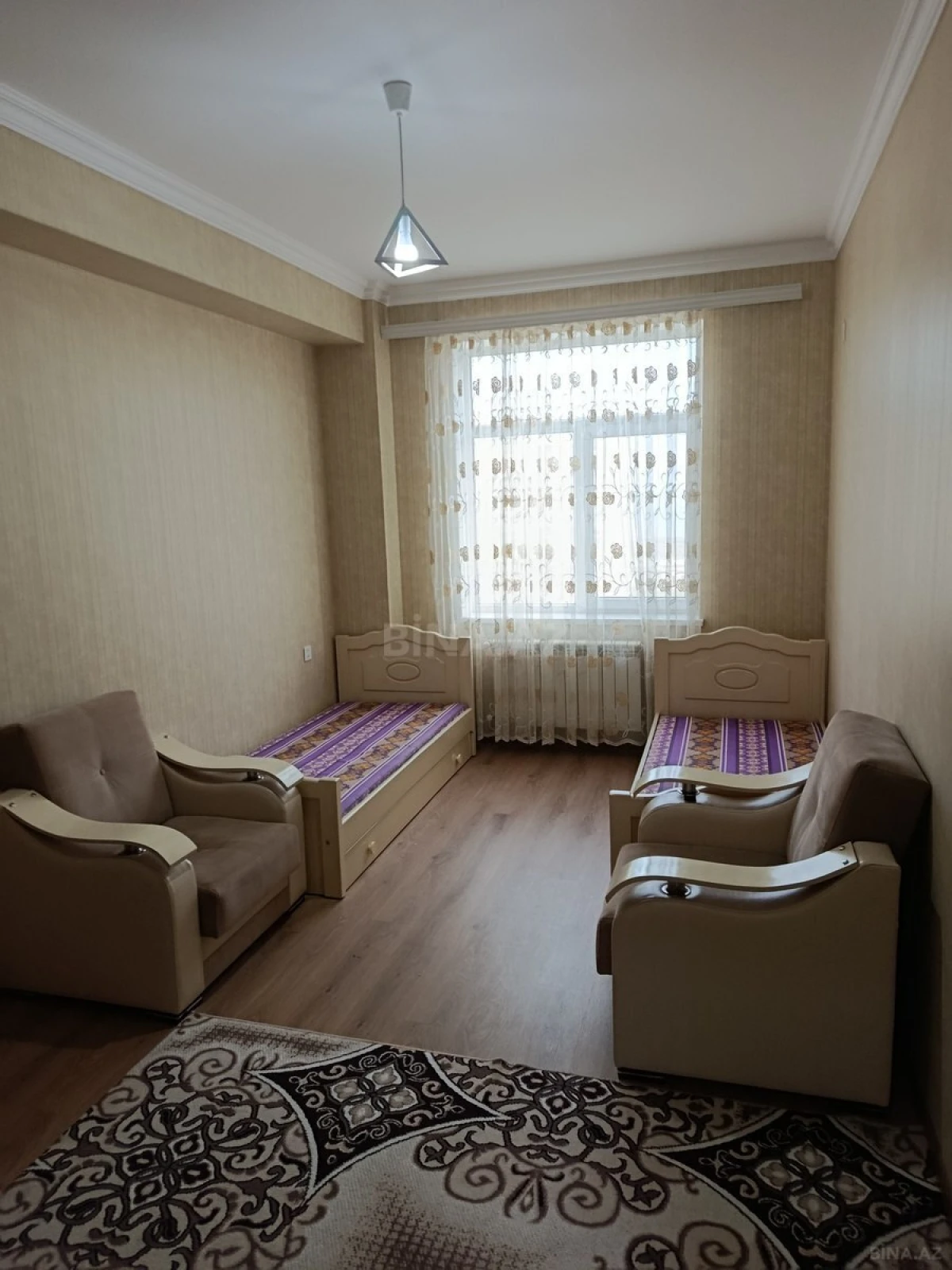 Kirayə verilir 4 otaqlı mənzil 105 m²