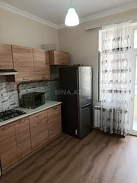 Kirayə verilir 4 otaqlı mənzil 105 m²