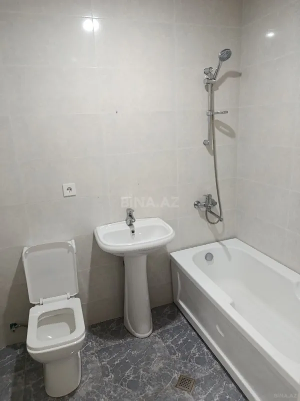 Kirayə verilir 4 otaqlı mənzil 105 m²