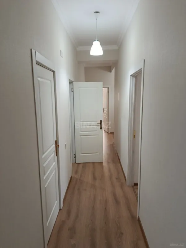 Kirayə verilir 4 otaqlı mənzil 105 m²