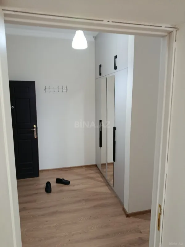 Kirayə verilir 4 otaqlı mənzil 105 m²