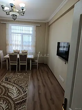 Kirayə verilir 4 otaqlı mənzil 105 m²