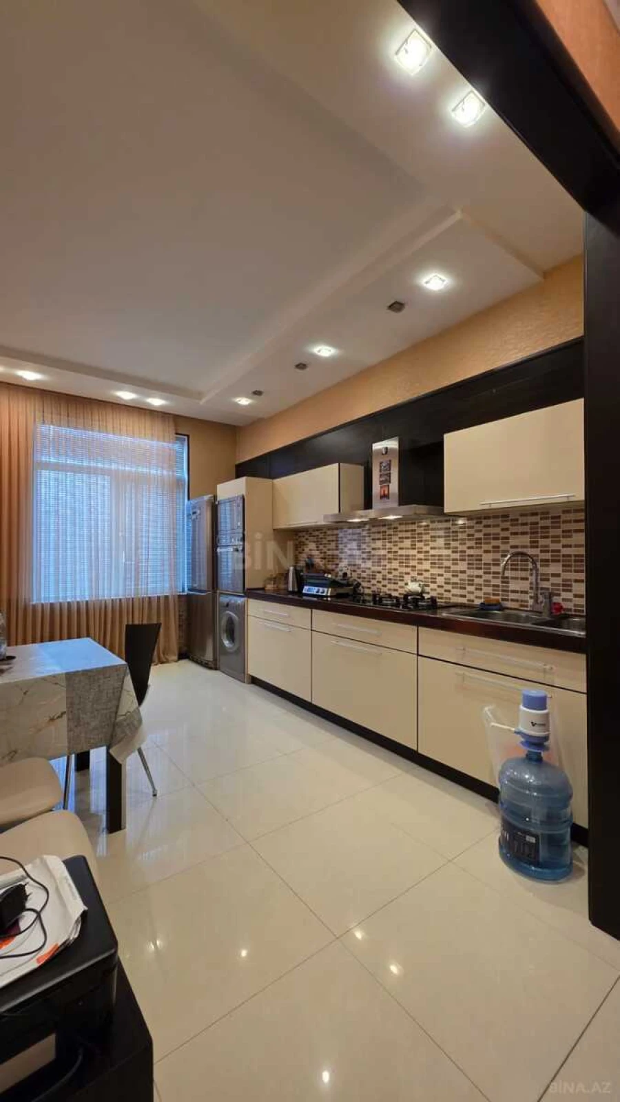 Satılır 2 otaqlı mənzil 90 m²
