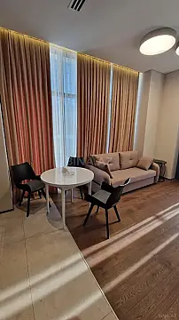 Satılır 2 otaqlı mənzil 84 m²