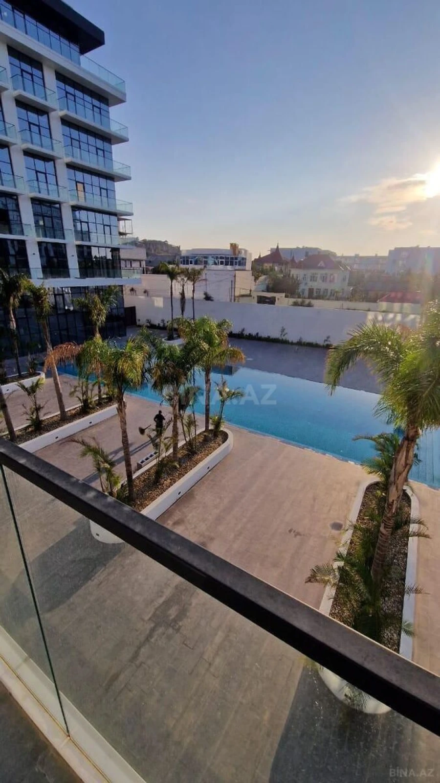 Satılır 2 otaqlı mənzil 84 m²