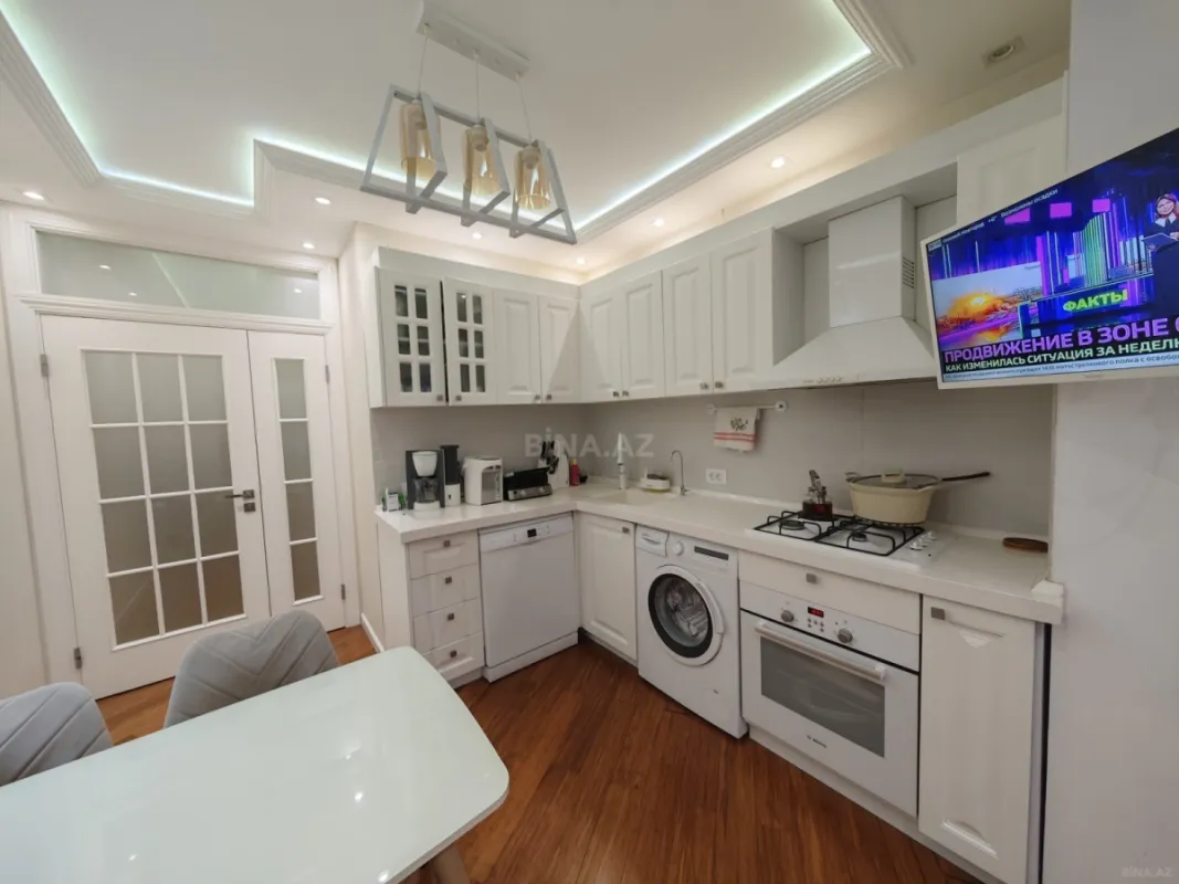 Satılır 4 otaqlı mənzil 100 m²