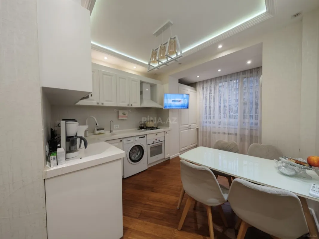 Satılır 4 otaqlı mənzil 100 m²