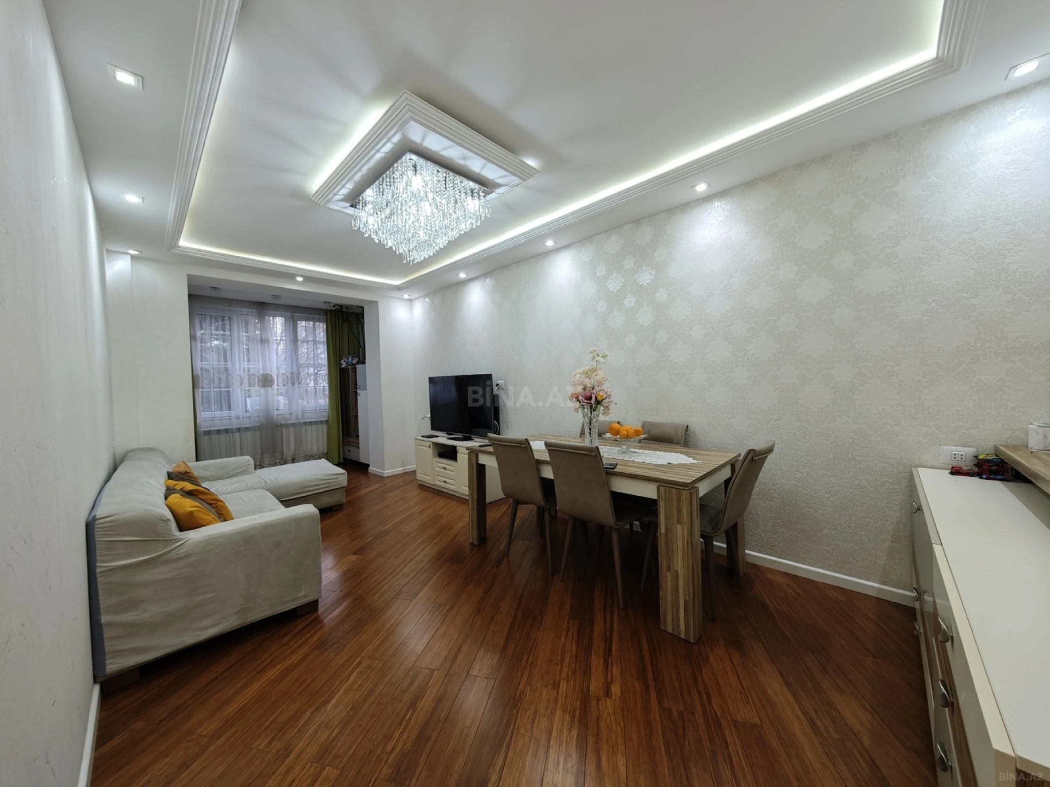 Satılır 4 otaqlı mənzil 100 m²