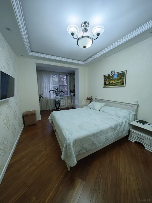 Satılır 4 otaqlı mənzil 100 m²