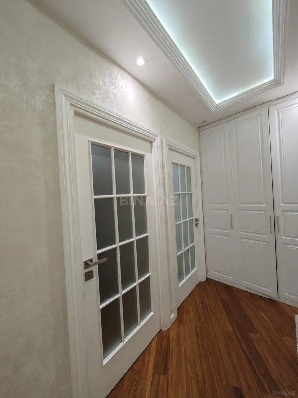 Satılır 4 otaqlı mənzil 100 m²