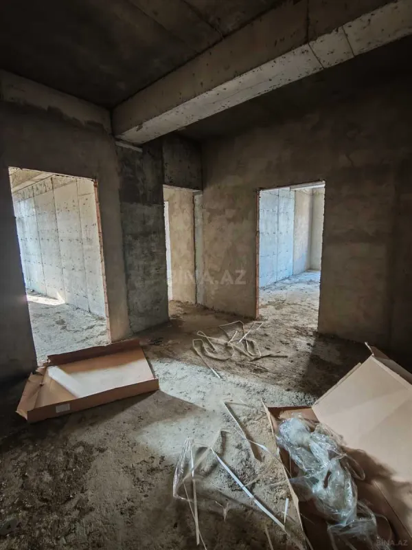 Satılır 3 otaqlı mənzil 142 m²