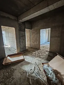 Satılır 3 otaqlı mənzil 142 m²