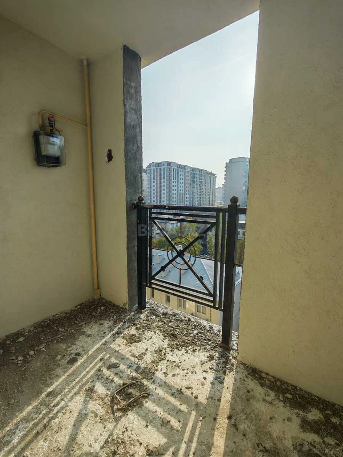 Satılır 3 otaqlı mənzil 142 m²