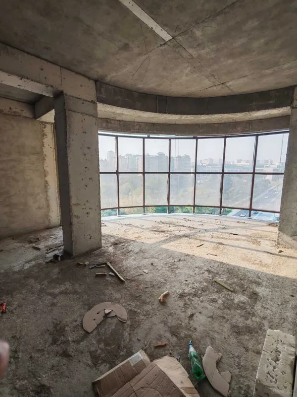 Satılır 3 otaqlı mənzil 142 m²