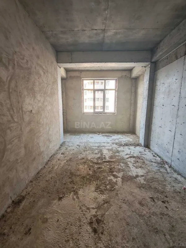 Satılır 3 otaqlı mənzil 142 m²