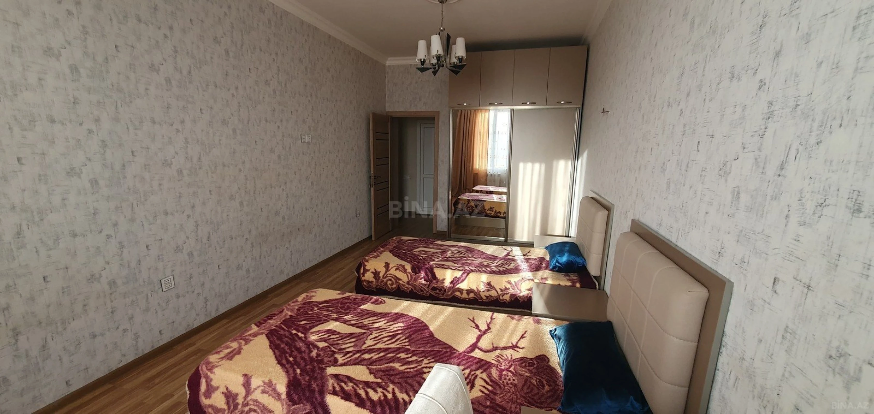 Satılır 3 otaqlı mənzil 100 m²