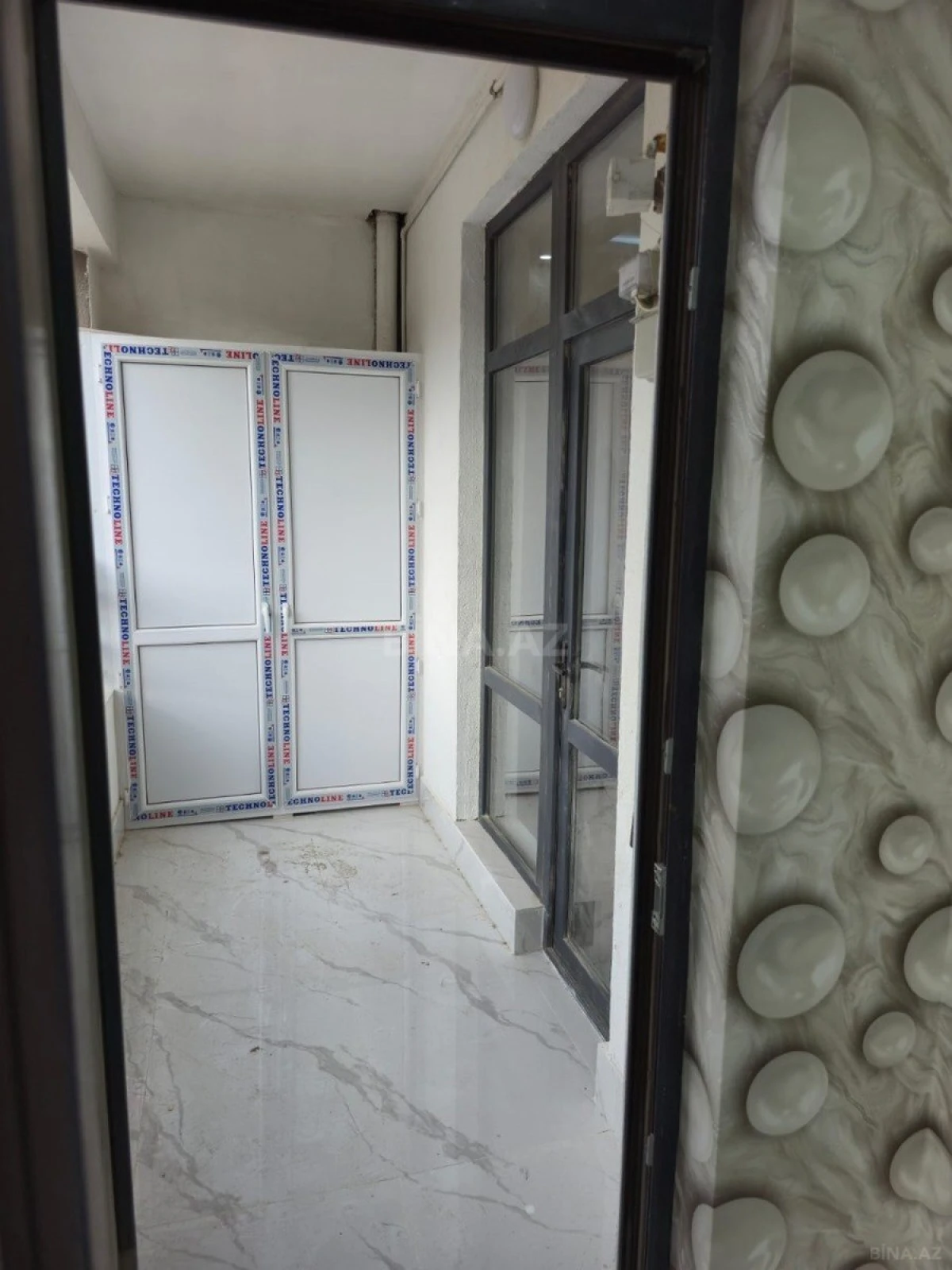 Satılır 3 otaqlı mənzil 95 m²