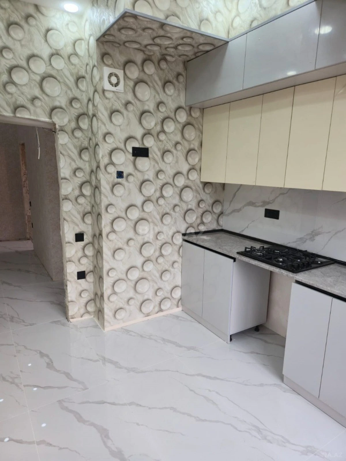 Satılır 3 otaqlı mənzil 95 m²